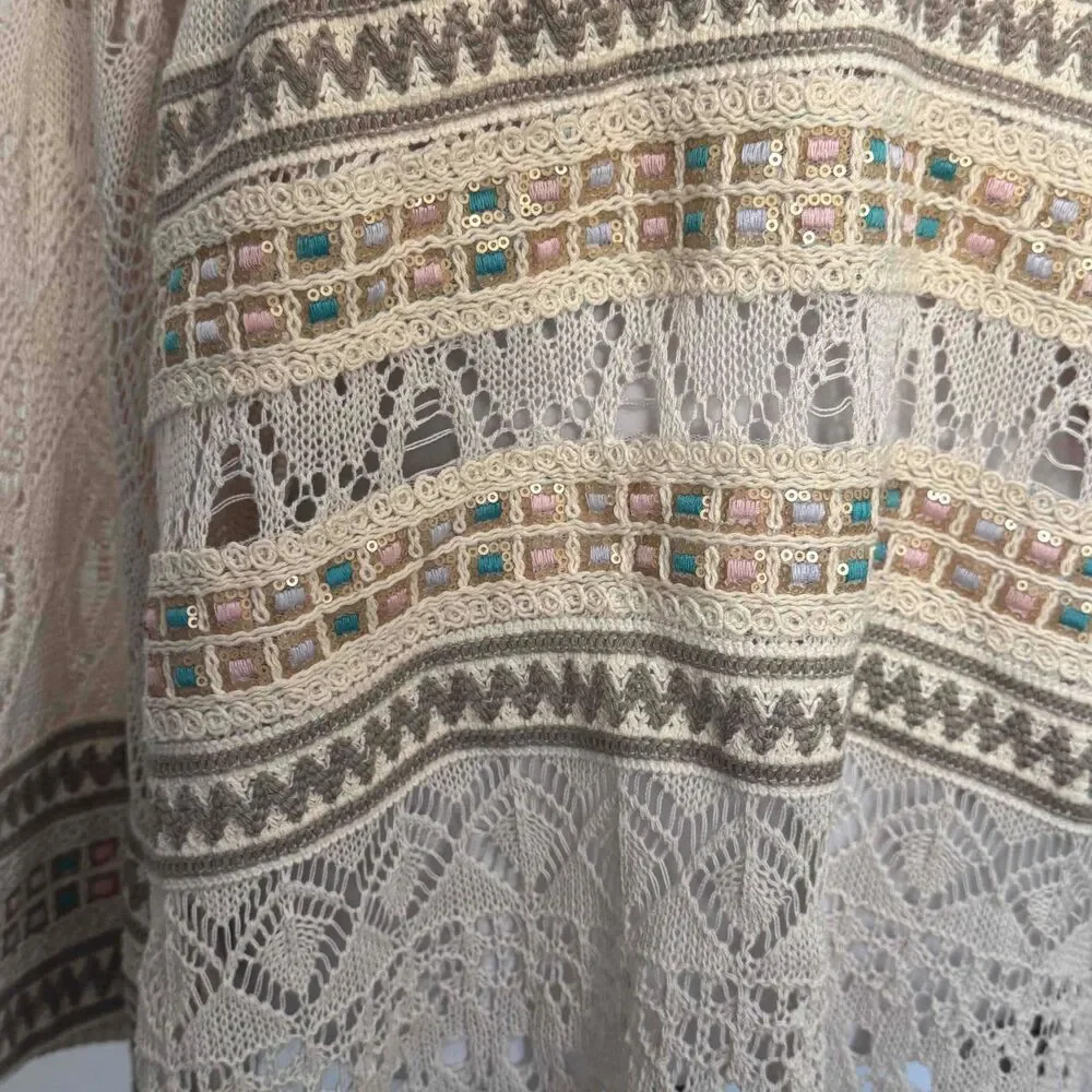 POL Sweater Crocheted Cream‎ Multicolor Embroidered Accents Pullover Size Medium